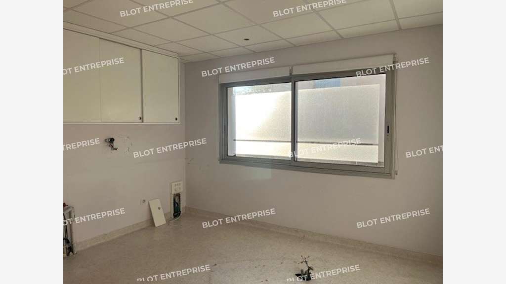 À louer  plateau de bureaux 160m² RDC à Sarzeau