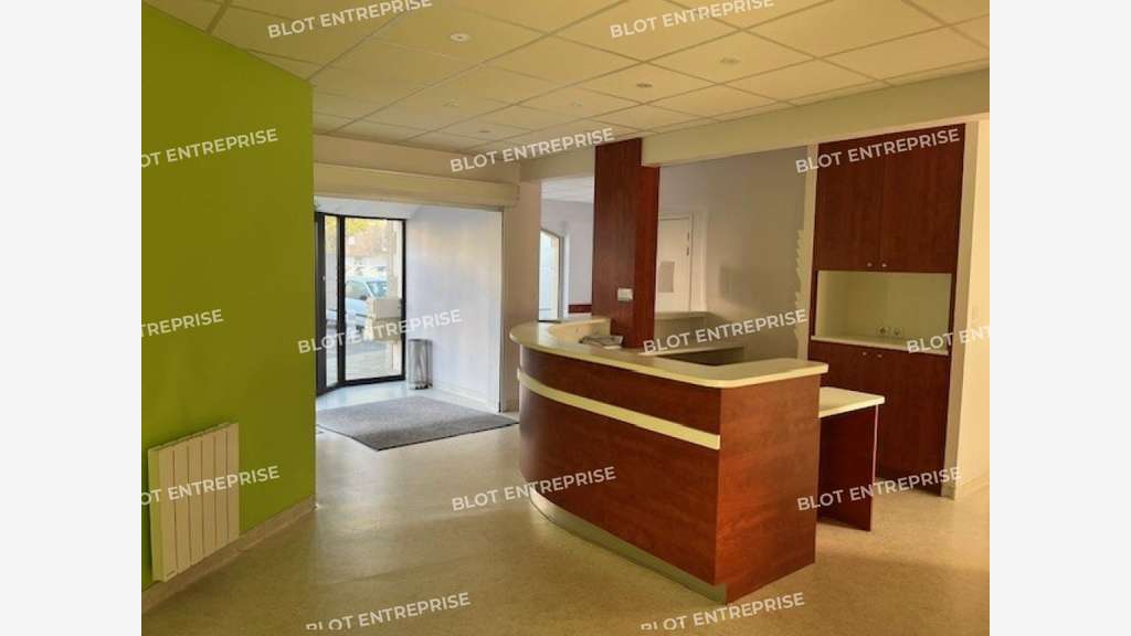 À louer  plateau de bureaux 160m² RDC à Sarzeau