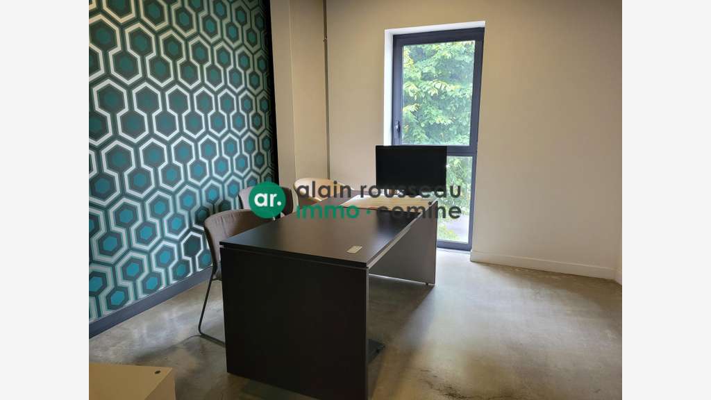 A louer bureaux 229m² en très bon état à Sautron