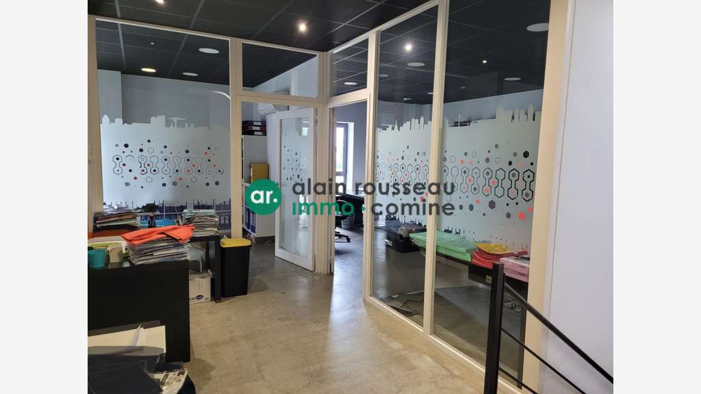 A louer bureaux 229m² en très bon état à Sautron