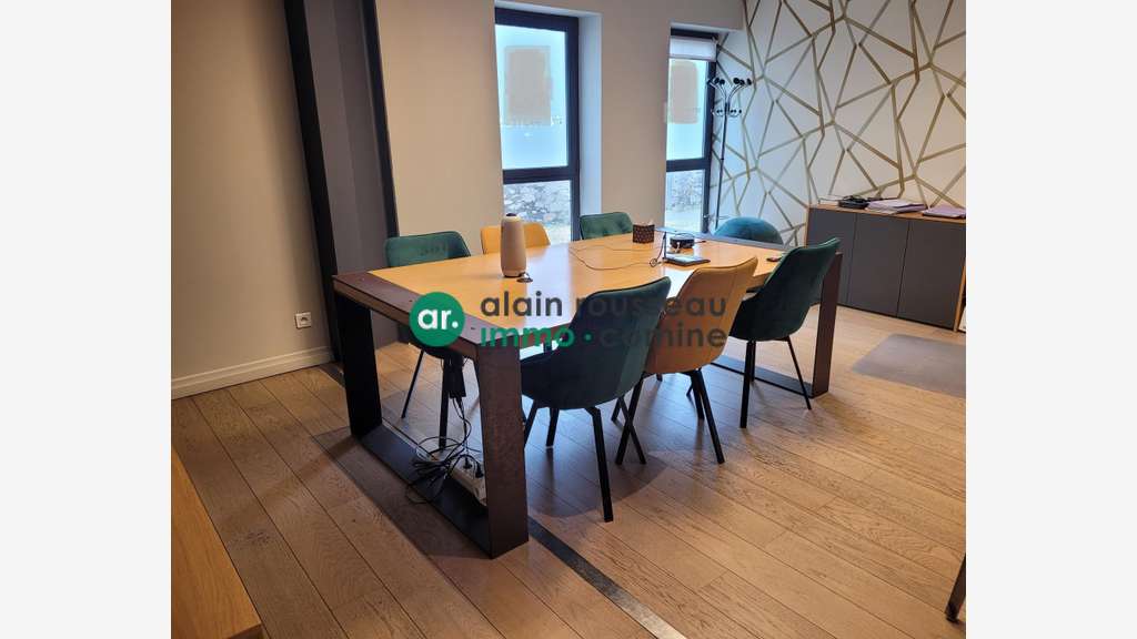 A louer bureaux 229m² en très bon état à Sautron
