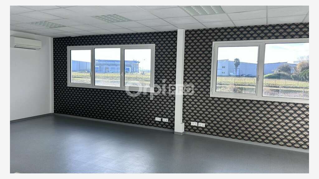Bureau 15m² à louer à Sauvagnon
