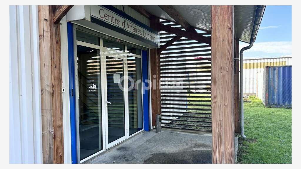 Bureau 15m² à louer à Sauvagnon