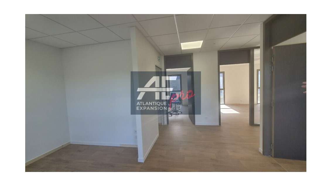 Bureaux neufs 70m² à louer à Savenay