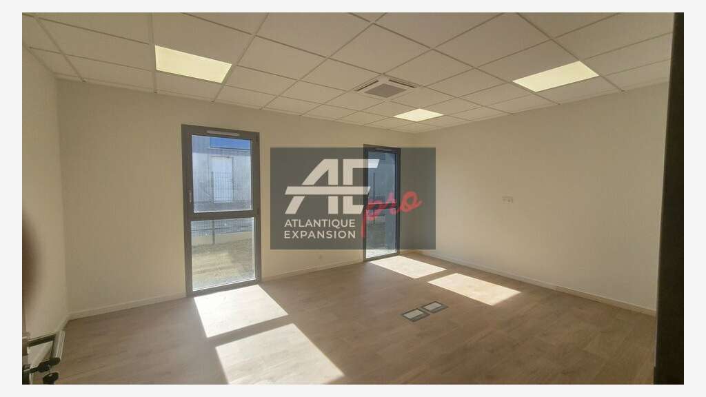 Bureaux neufs 70m² à louer à Savenay