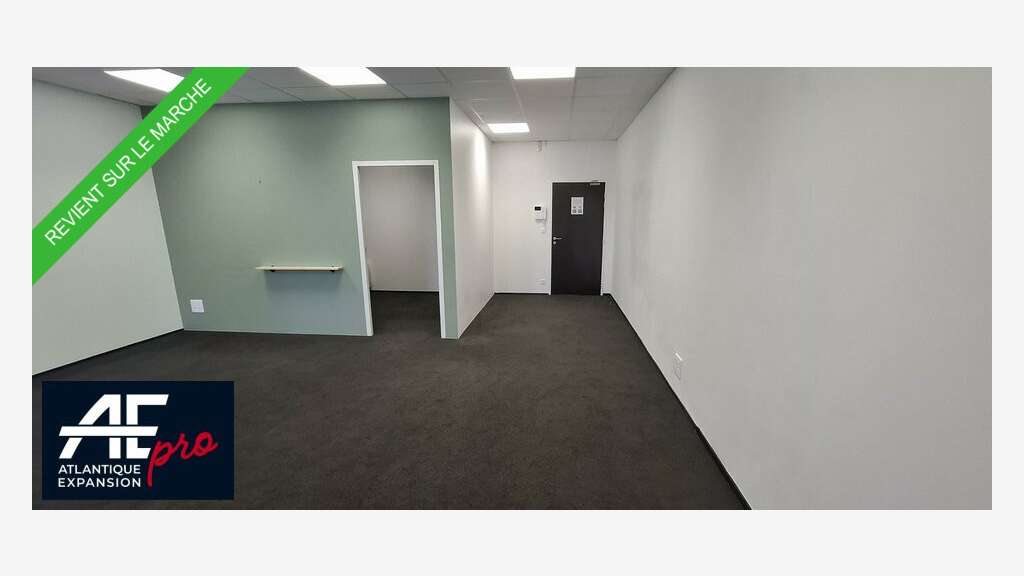 44 - SAVENAY - BUREAUX à louer