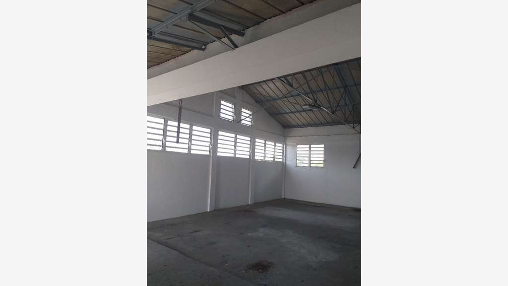 A louer bureaux 160m² sur Schoelcher