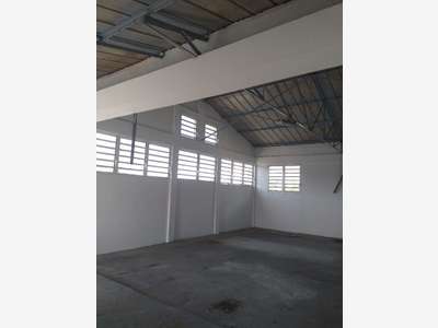 A louer bureaux 160m² sur Schoelcher