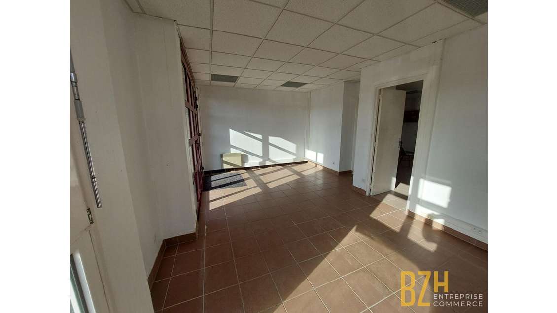 A louer bureaux 163m² RDC secteur Lorient
