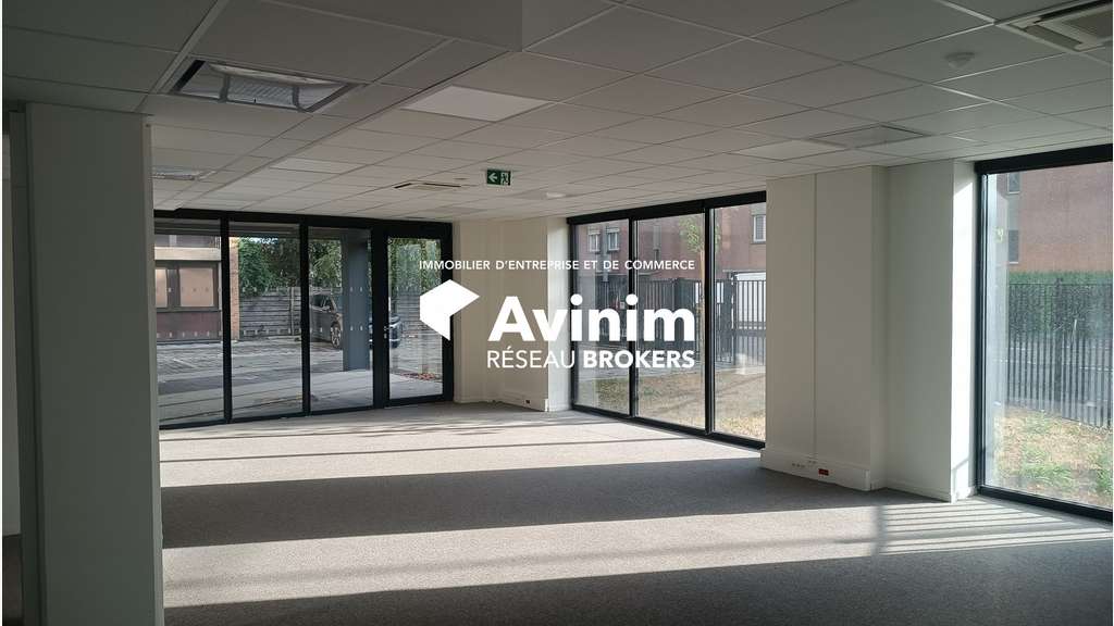 Bureaux 1281m² à louer à La Madeleine