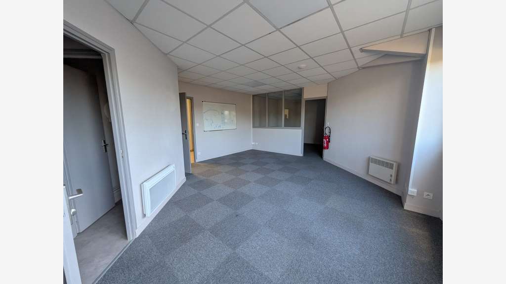 VANNES EST - Bureaux de 40 m² environ