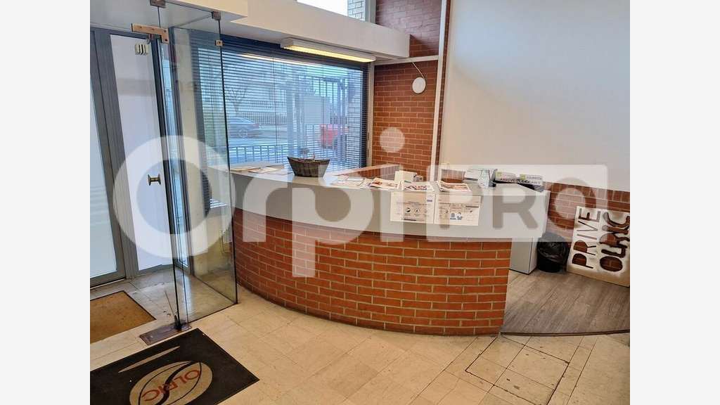 A louer bureaux 336m² bonne visibilité à Senlis