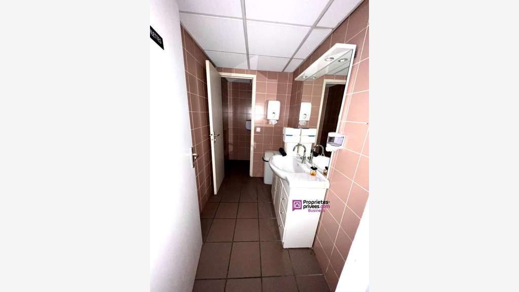 Location bureaux 146m² empl strat à Senlis 60300