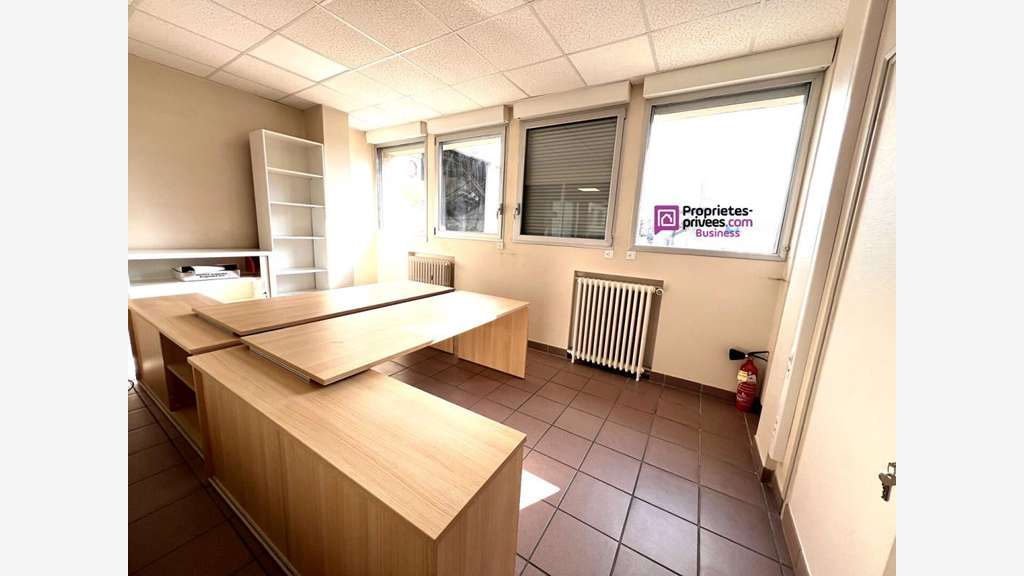 A louer bureaux 38m² empl stratégique à Senlis 