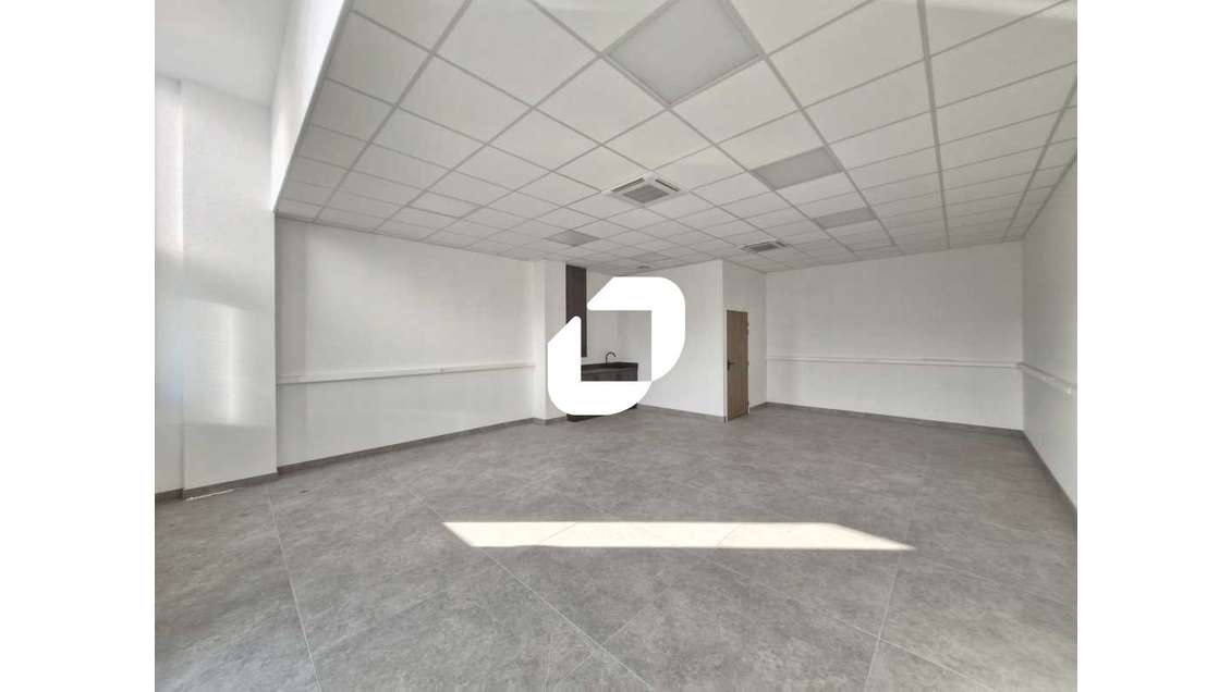 A louer Bureaux 339m² Serris