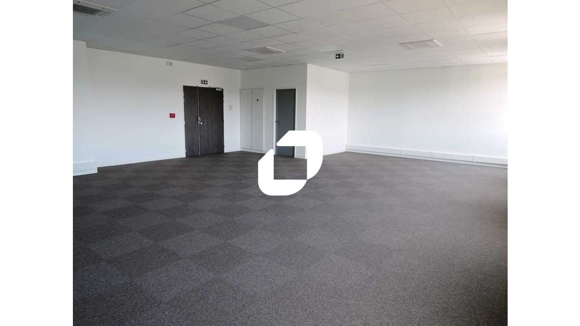 A louer Bureaux 84m² Serris