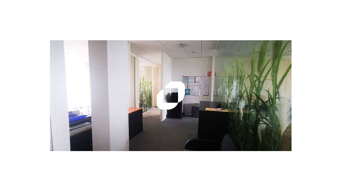 A louer Bureaux 245m² Serris