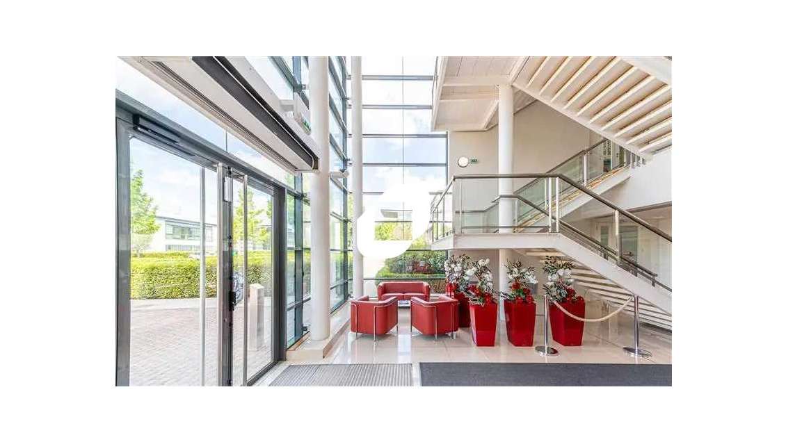 A louer Bureaux 1236m² Serris