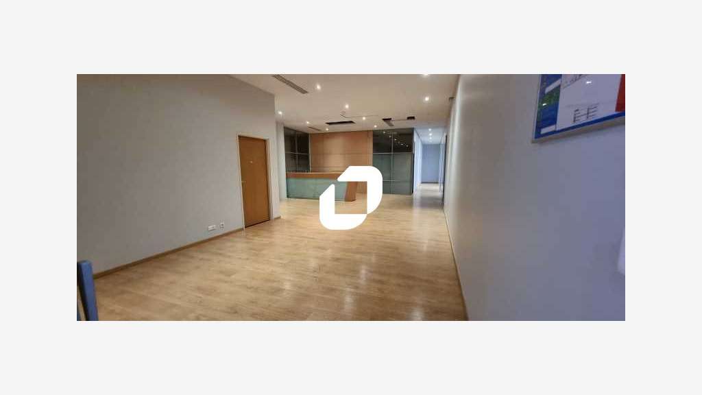 A louer Bureaux 2238m² Serris