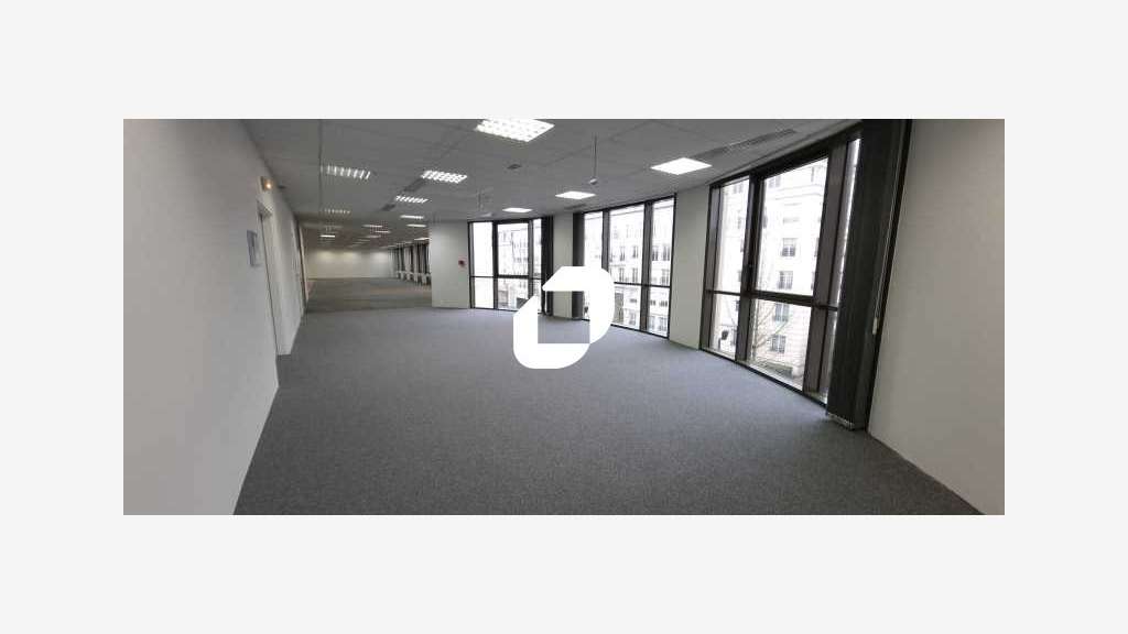 A louer Bureaux 2238m² Serris