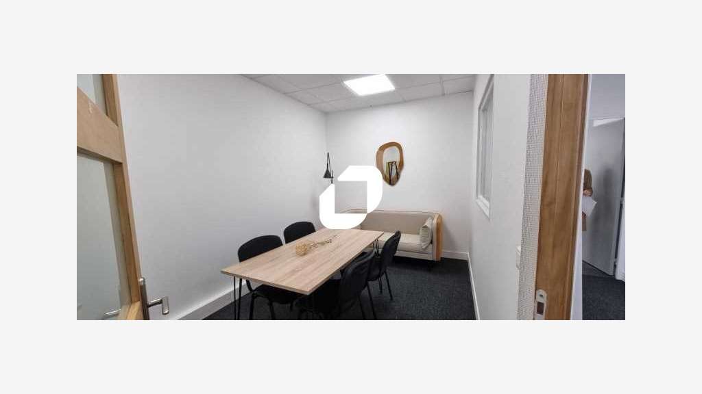 A louer Bureaux 67m² Serris