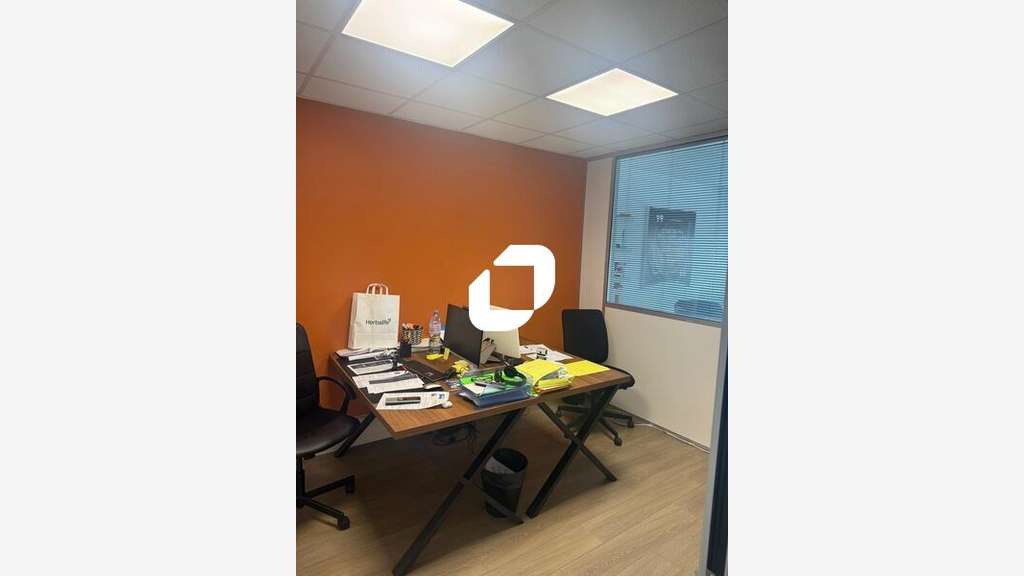 A louer Bureaux 80m² Serris