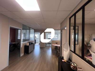 A louer Bureaux 80m² Serris