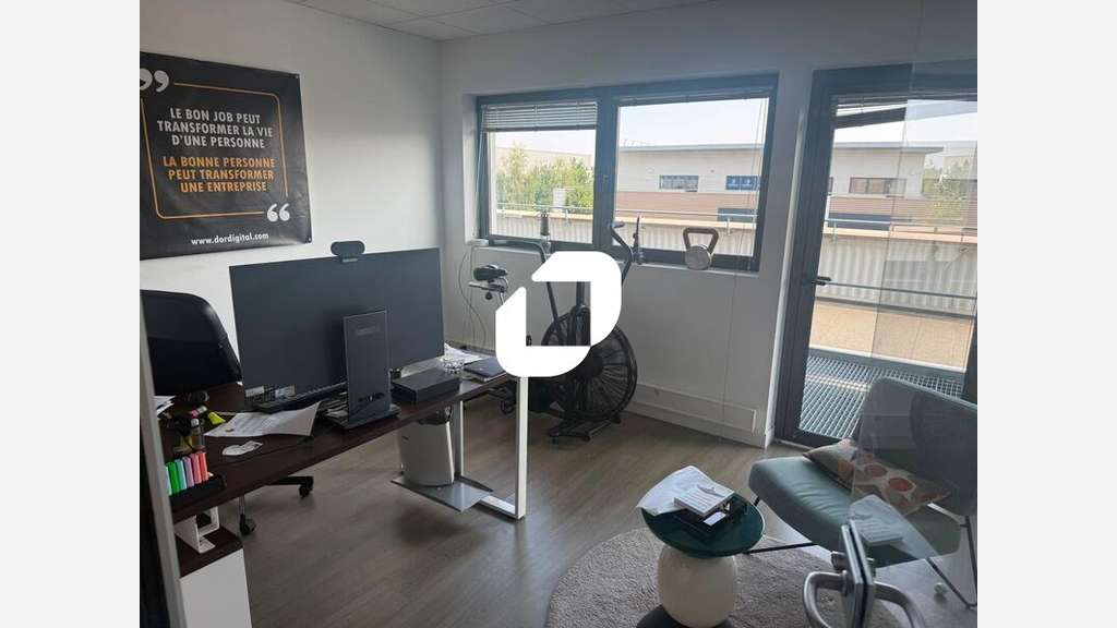 A louer Bureaux 80m² Serris