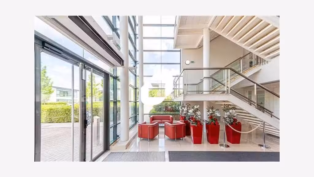 A louer bureaux non divisibles de 1236m² à Serris