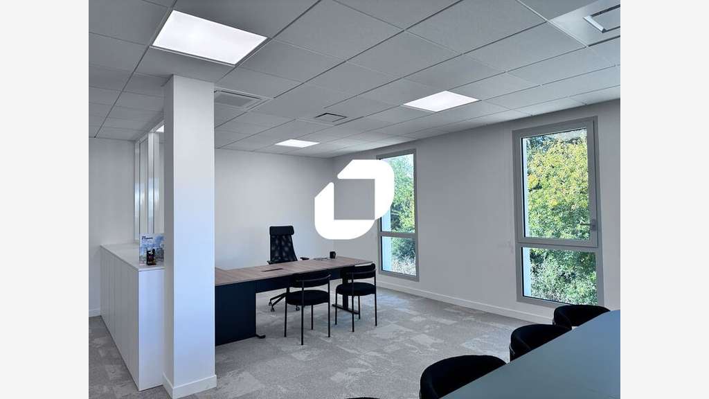 A louer Bureaux 50m² Serris