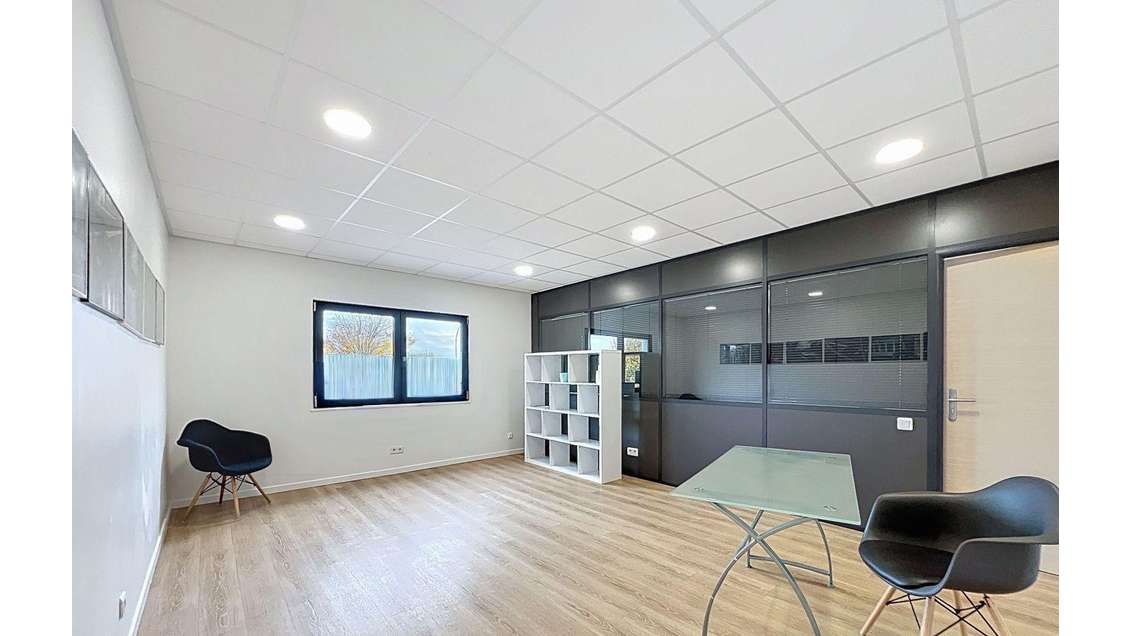 Location bureaux 23m² centre d’affaires à Servon