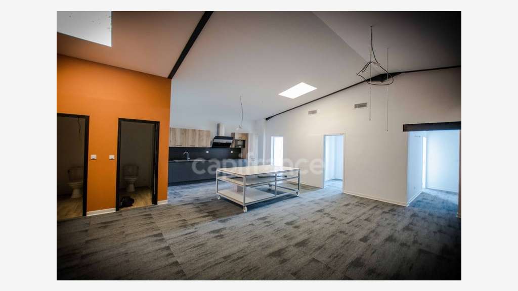 A louer bureaux à l'entrée de Sète