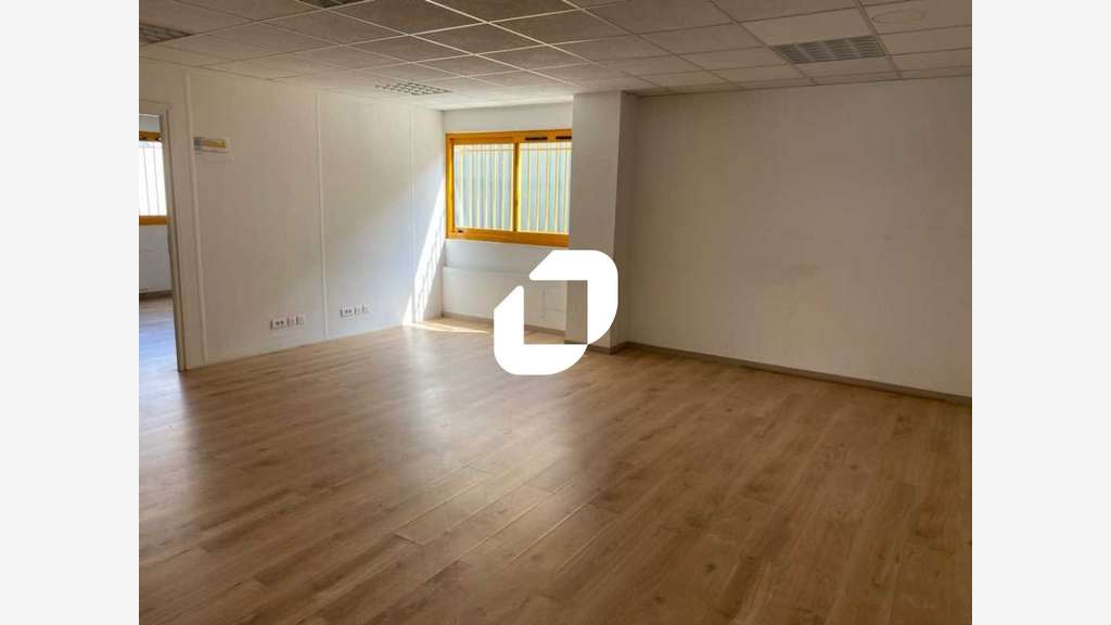 A louer Bureaux 190m² Sevran