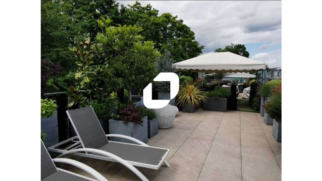 A louer Bureaux 125m² Sevres