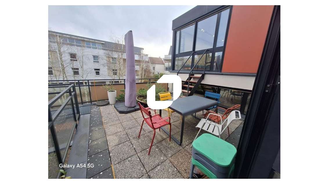 A louer Bureaux 92m² Sevres