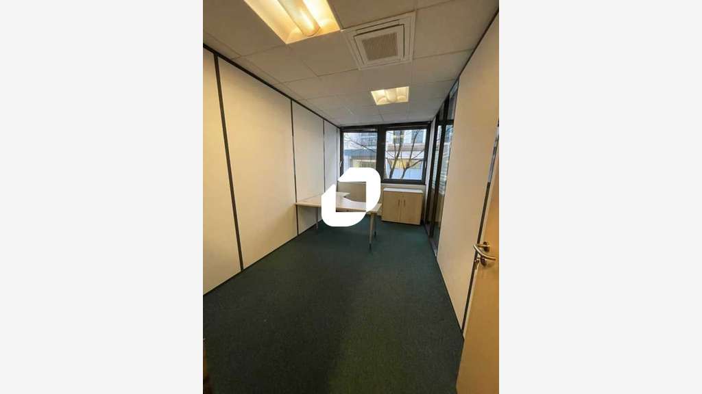 A louer Bureaux 500m² Sevres