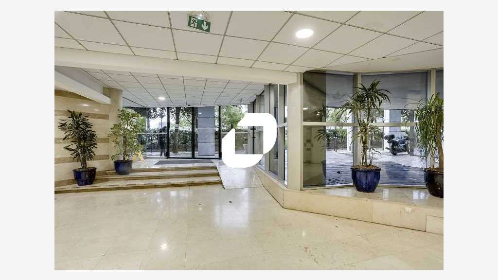 A louer Bureaux 1307m² Sevres