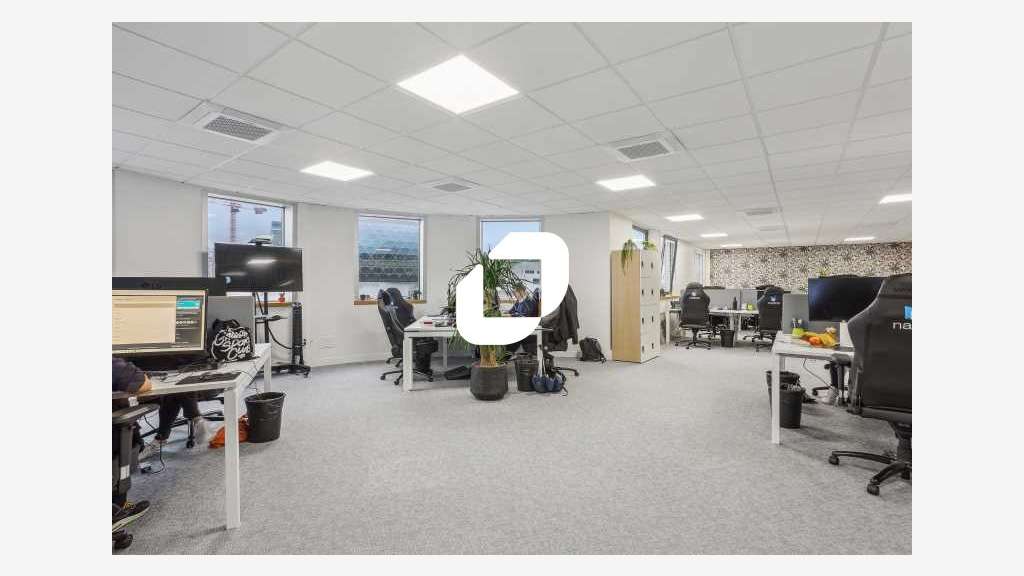 A louer Bureaux 1307m² Sevres