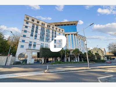 A louer Bureaux 1307m² Sevres