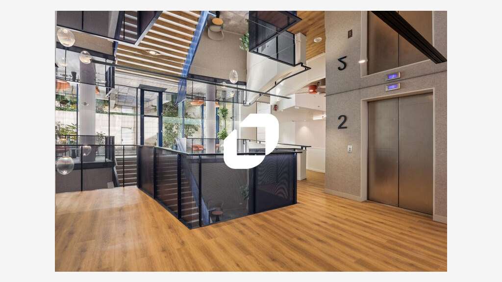 A louer Bureaux 7435m² Sevres