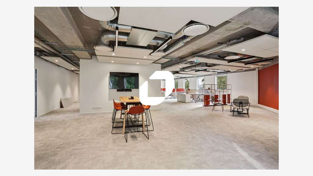 A louer Bureaux 7435m² Sevres