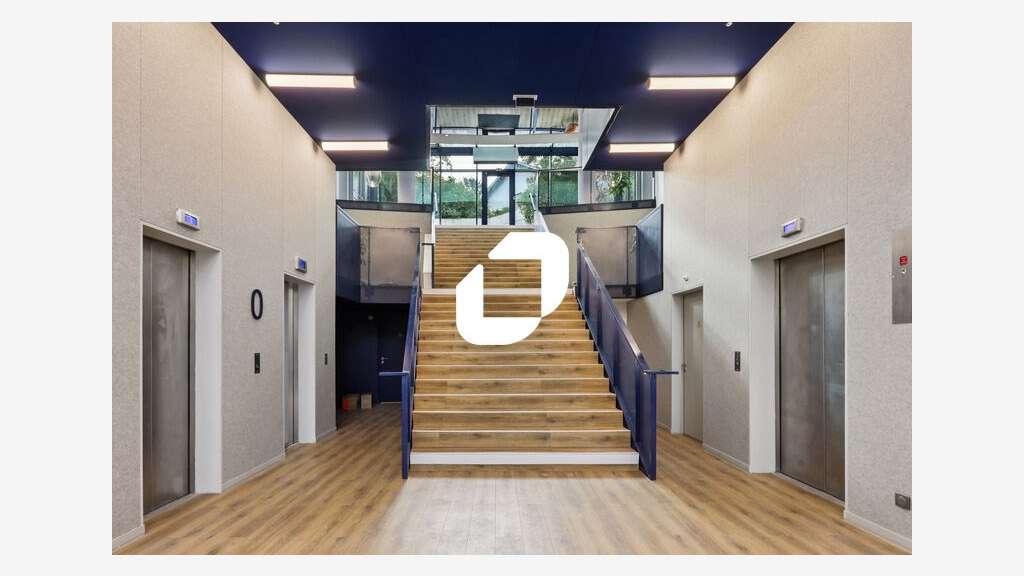 A louer Bureaux 7435m² Sevres