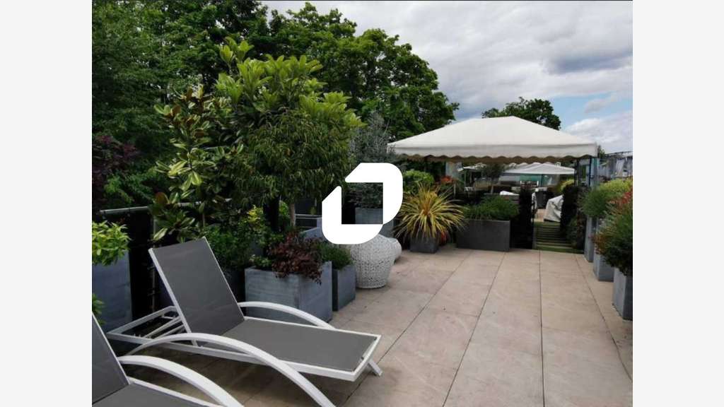A louer Bureaux 187m² Sevres