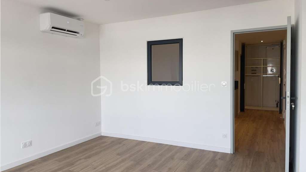 Loue Bureau neuf de standing 53m² Seynod / Annecy