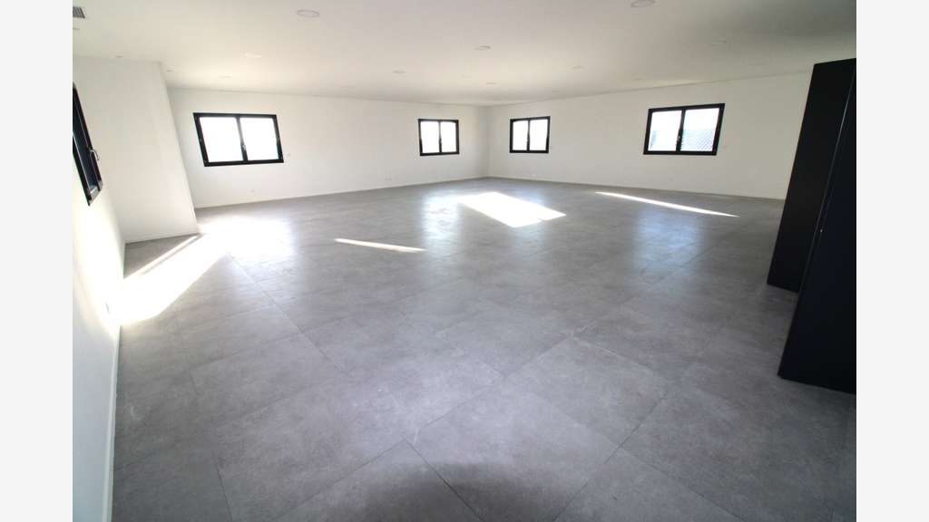 Location bureau 150m² R+1 à Seysses 