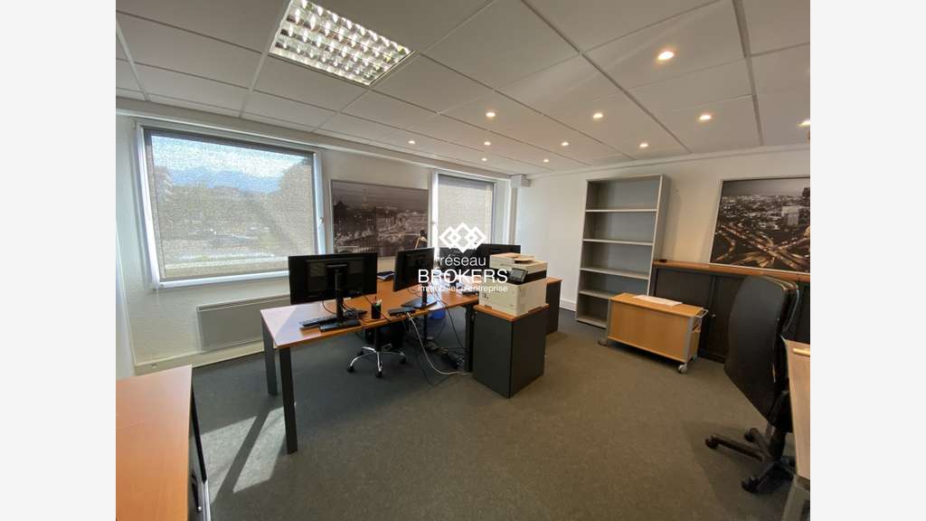 A louer bureau 260m² Seyssinet / Pont de Catane