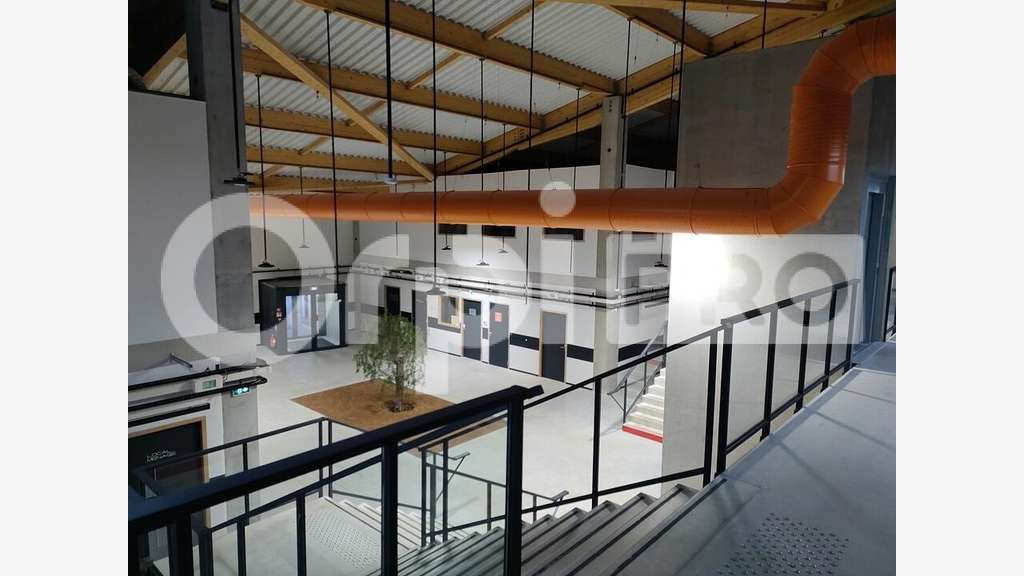 Bâtiment CEDREA de 135m² à louer à Sisteron