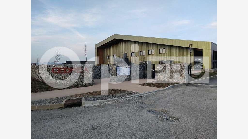 Bâtiment CEDREA de 135m² à louer à Sisteron