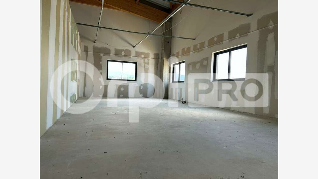 Bâtiment CEDREA de 135m² à louer à Sisteron