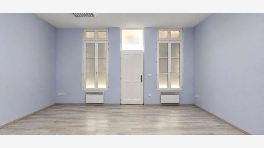 Location local pro 75m² accessible PMR à Soissons